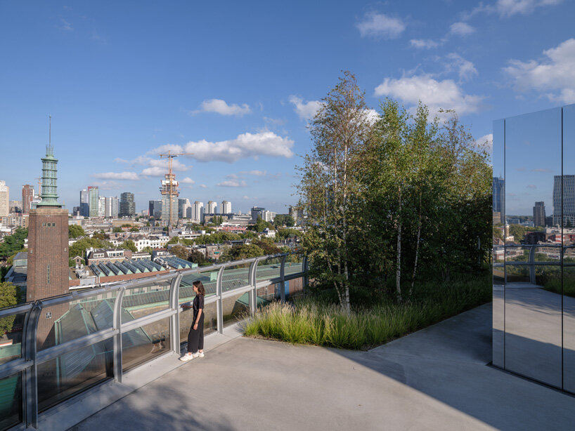 image © ossip van duivenbode