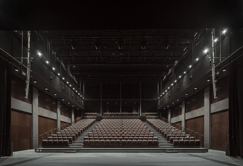 image © schran images