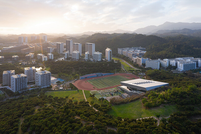 URBANUS' new gymnasium in china blurs the spatial boundaries between sports and leisure