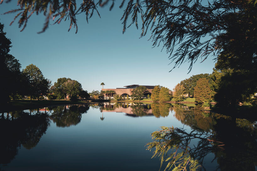 image © ivane katamashvili