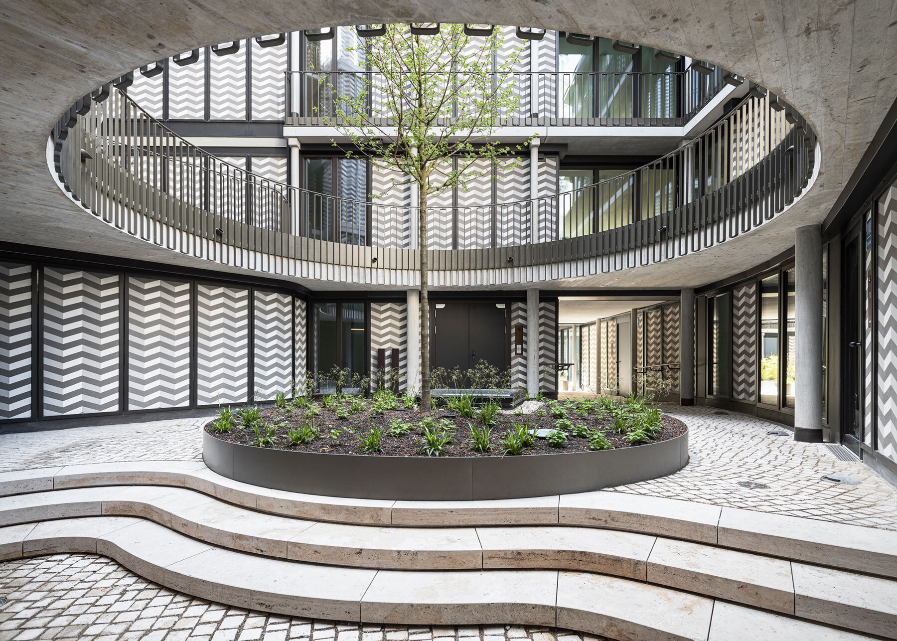 erhardtstrasse-apartments-munich-kroger-architekten-designboom-06a