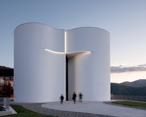 mario cucinella completes monolithic white concrete church in southern italy