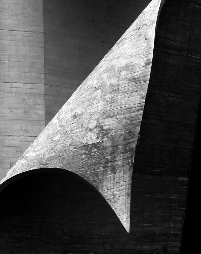 concrete fold detail at hotel unique, são paulo, brazil