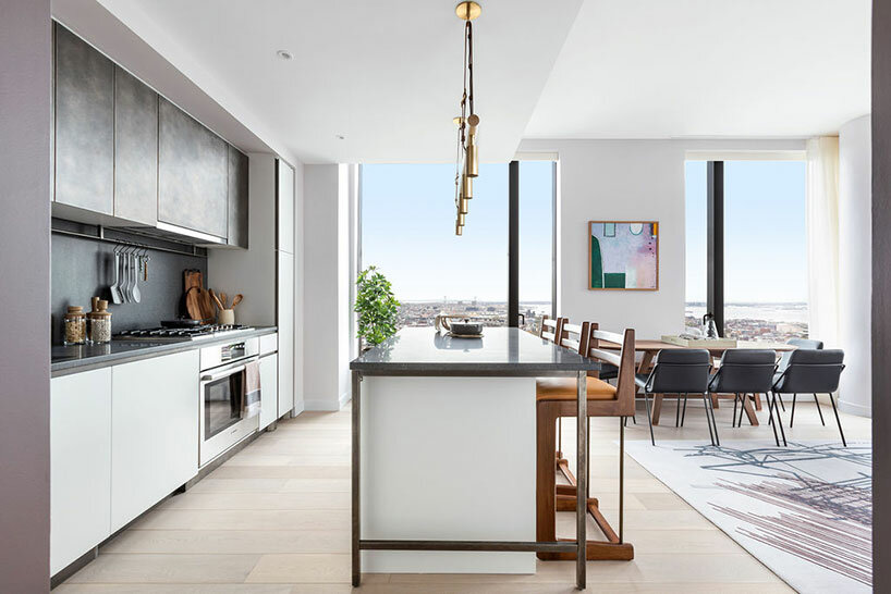model unit 40G: three-bedroom, two-bathroom corner residence