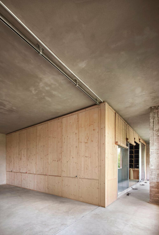 the 'summer house' is a semi-exterior space