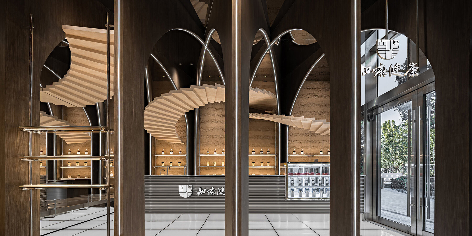 retail-space-zhima-health-designboom-full-1