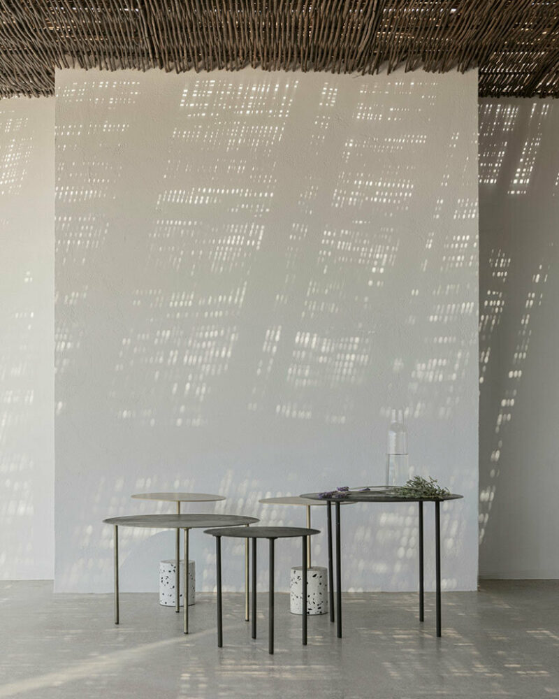 block722 embeds this breezy holiday home ‘villa apollon’ into the island coast of greece