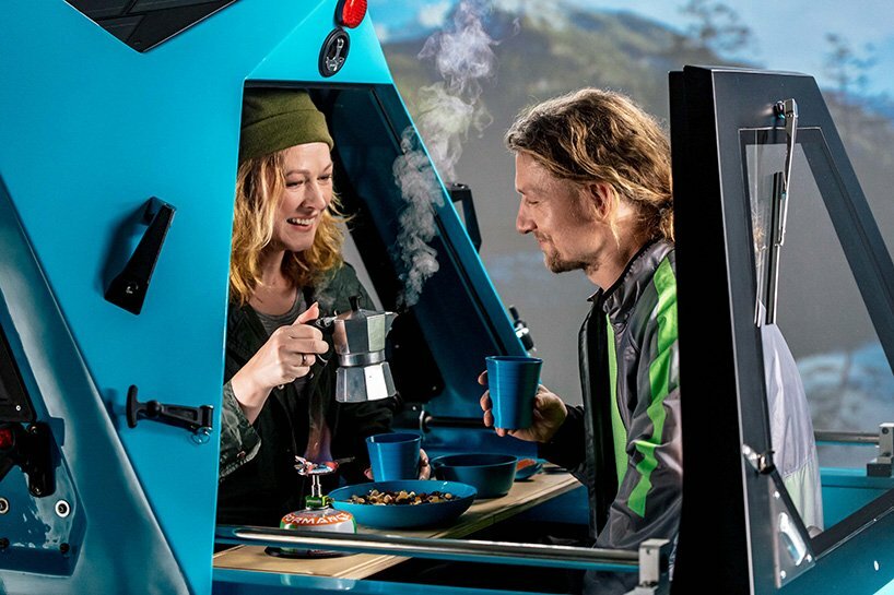 the worktop can be used for cooking, working, watching a movie, etc.