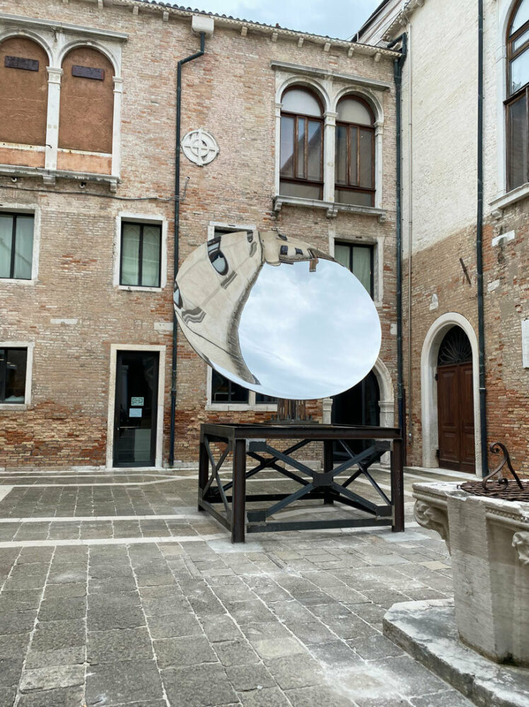 Anish Kapoor, Sky Mirror, 2018, image © designboom