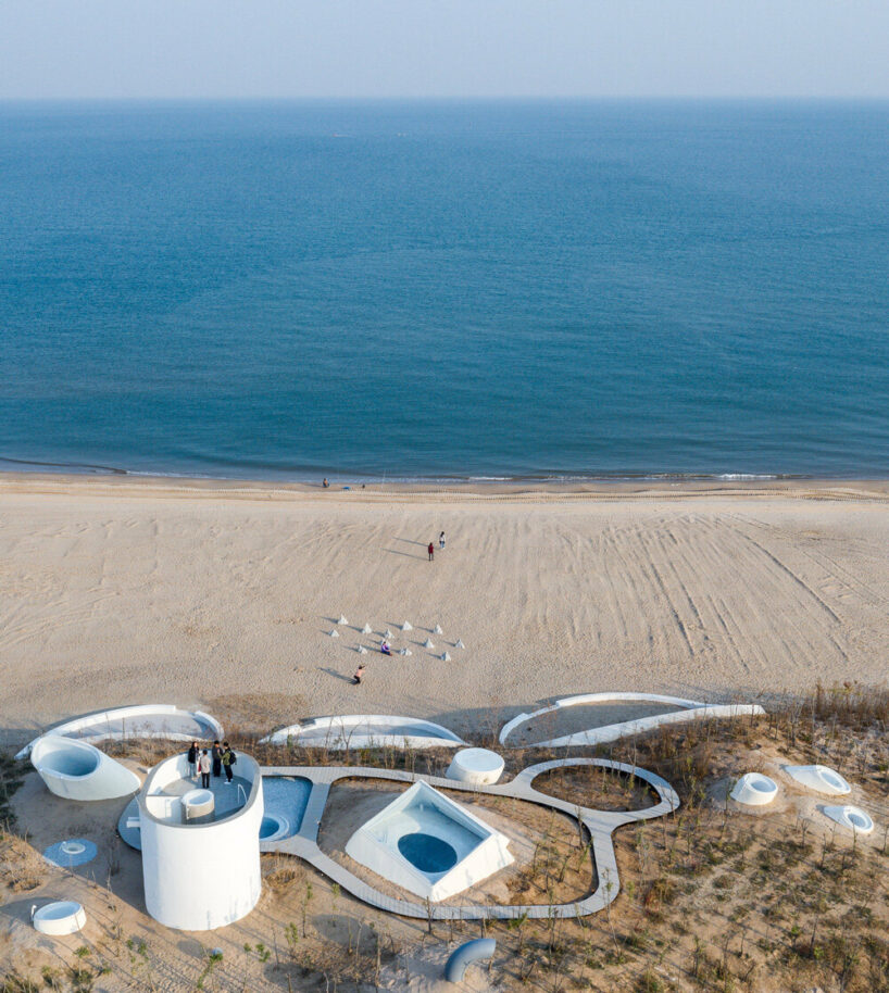 bird’s-eye view of UCCA Dune Art Museum, image © Wu Qingshan