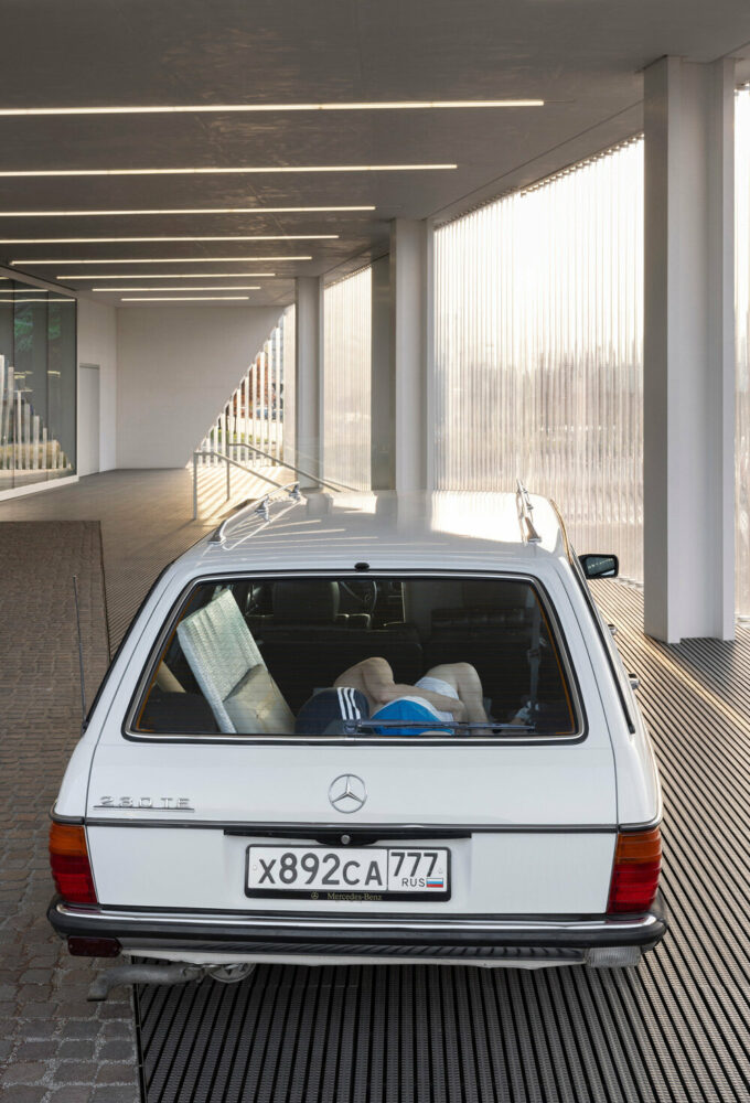 Elmgreen & Dragset, The Outsiders, 2020