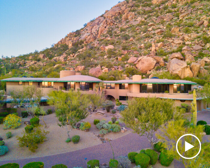UFO-shaped residence designed by a frank llyod wright apprentice now up for sale
