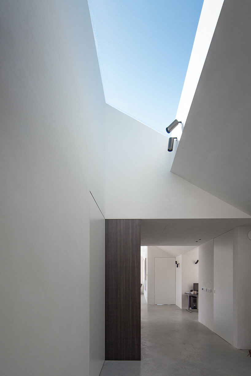 francois verhoeven architects' K2 is a next-gen gabled house in the netherlands - 1