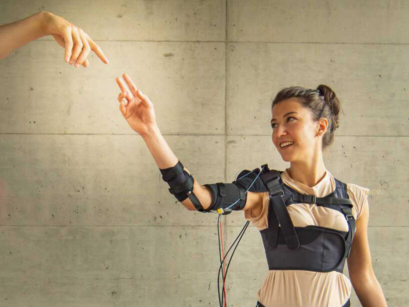 ETH zurich's myoshirt is a wearable muscle offering upper-body strength + endurance - 1