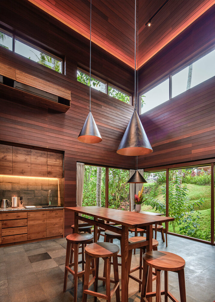 highly positioned windows form a well-lit environment