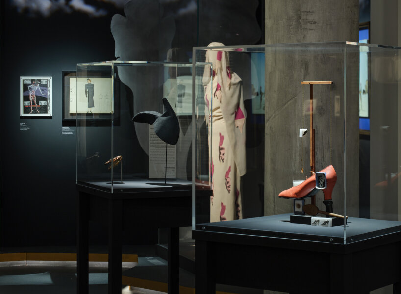 ‘the surreal world of elsa schiaparelli’ exhibits the italian couturière’s 520 works in paris