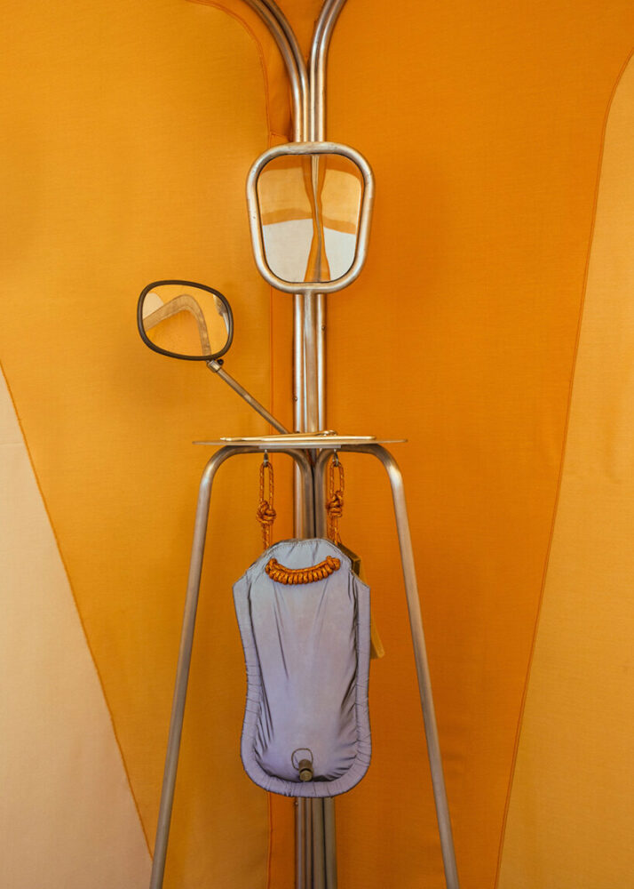 aluminum 'coiffeuse' and 'vache à eau' | image © Alice Mesguich