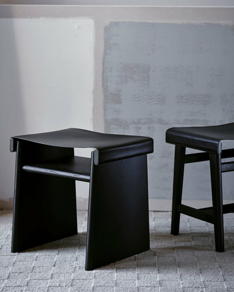 Stool 02 (black)