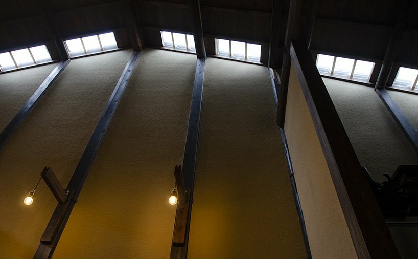 skylights in Hibukuro