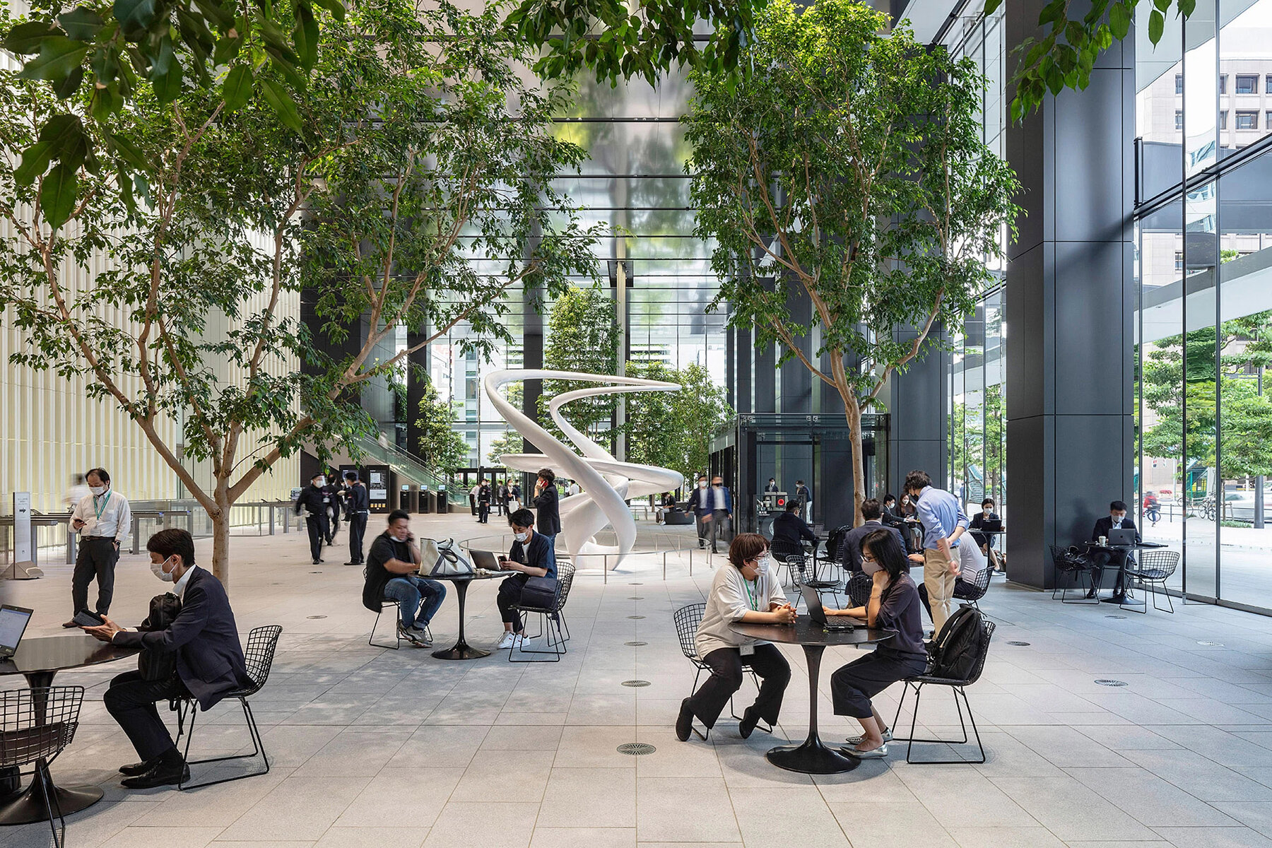 ingenhoven-architects-toranomon-hills-tower-tokyo-japan-designboom-06a