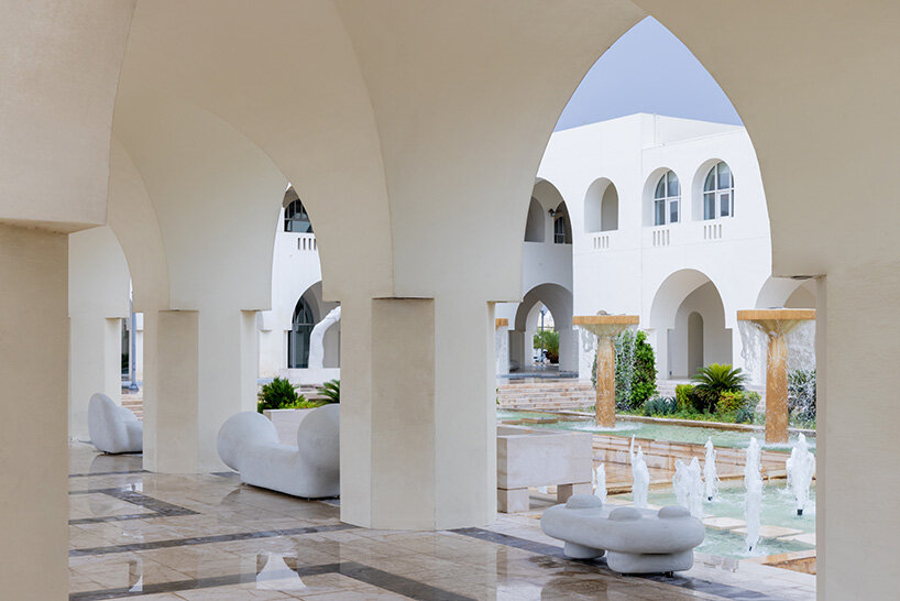 Faye Toogood, Clay Court, 2022 | image © Iwan Baan