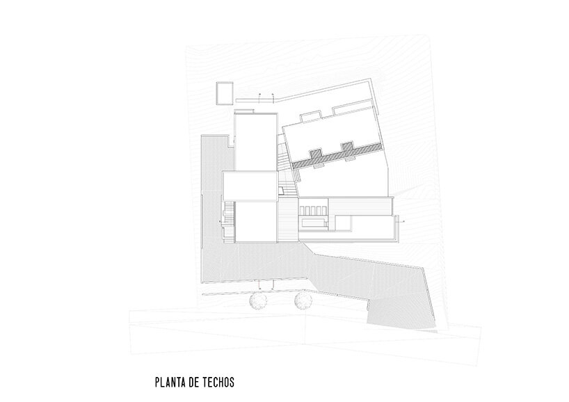 federico urfer arquitecto’s ‘casa PLC’ is a modern house on a hill