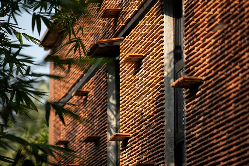 story of 14,858 terracotta tiles