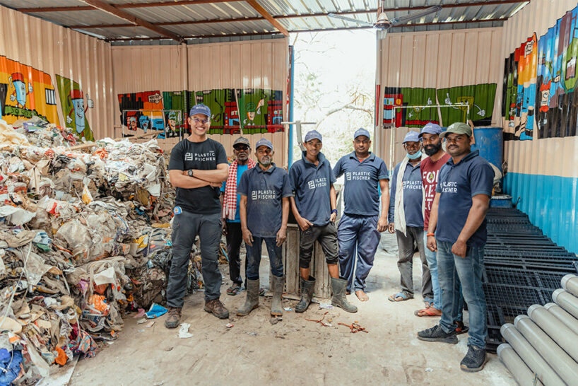 ‘trashboom’ floating barrier prevents tons of plastic from ending up in oceans