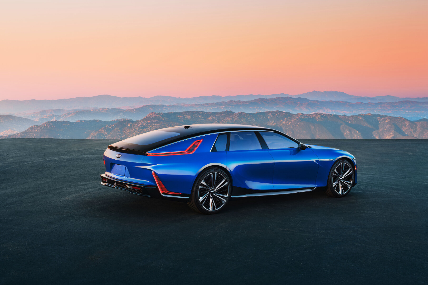 cadillac-celestiq-electric-designboom-1800