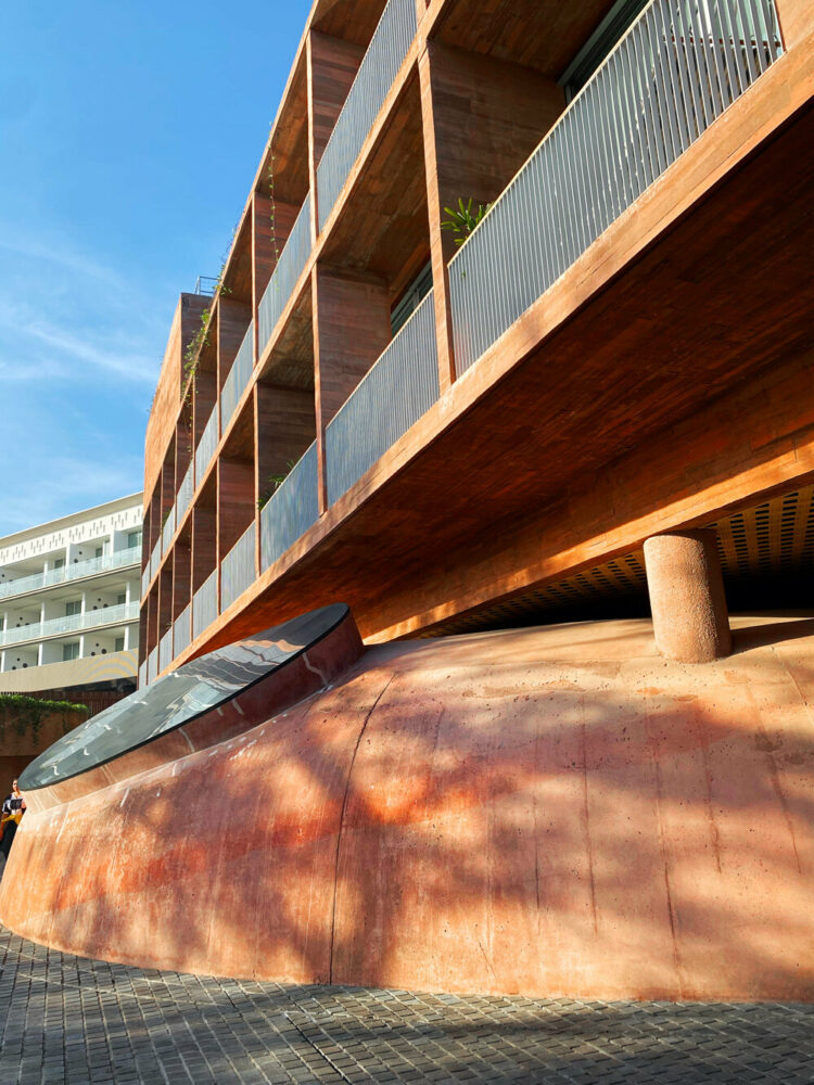 Tanaman restaurant | image © designboom