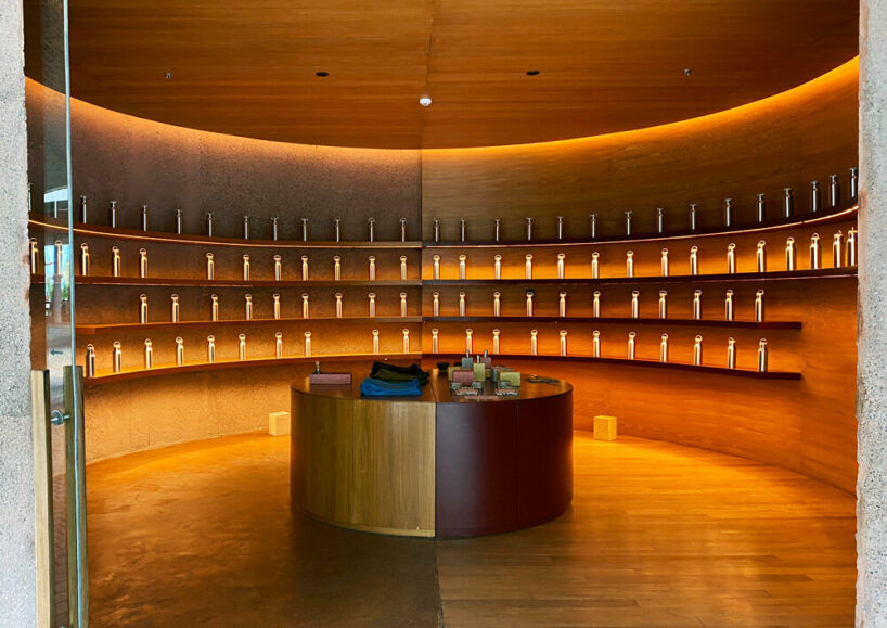 guests are provided with zero waste kits upon check-in at the Circle Store | image © designboom