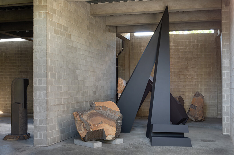 Mathias Goeritz, La Serpiente de El Eco (El Eco Serpent), 1953; exhibition copy fabricated 2022