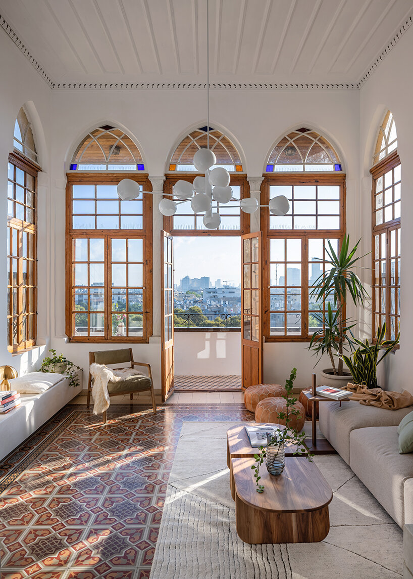 MáS studio brings subtle modernity to 19th-century ottoman house in tel aviv - 2