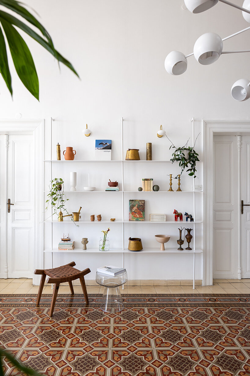 MáS studio brings subtle modernity to 19th-century ottoman house in tel aviv - 3