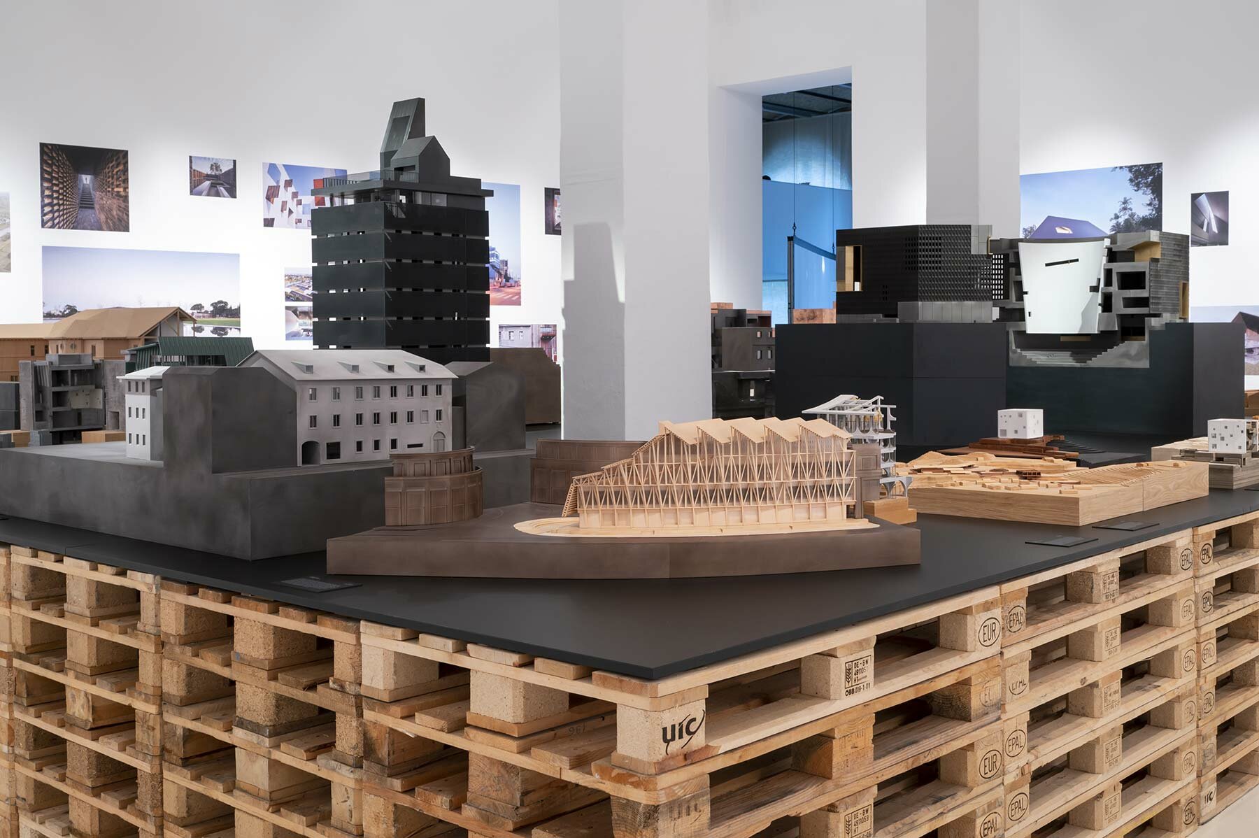 neri-hu-exhibition-reflective-nostalgia-aedes-architecture-forum-berlin-designboom-06a