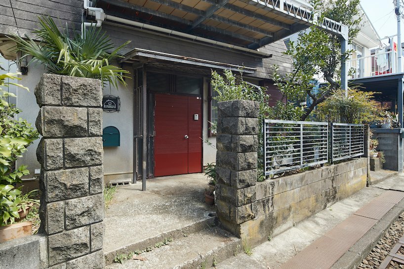 entrance to the premise right along the railway