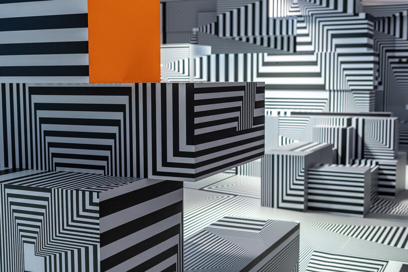 interview with tobias rehberger on 'into the maze', his dazzling installation of patterns for LG