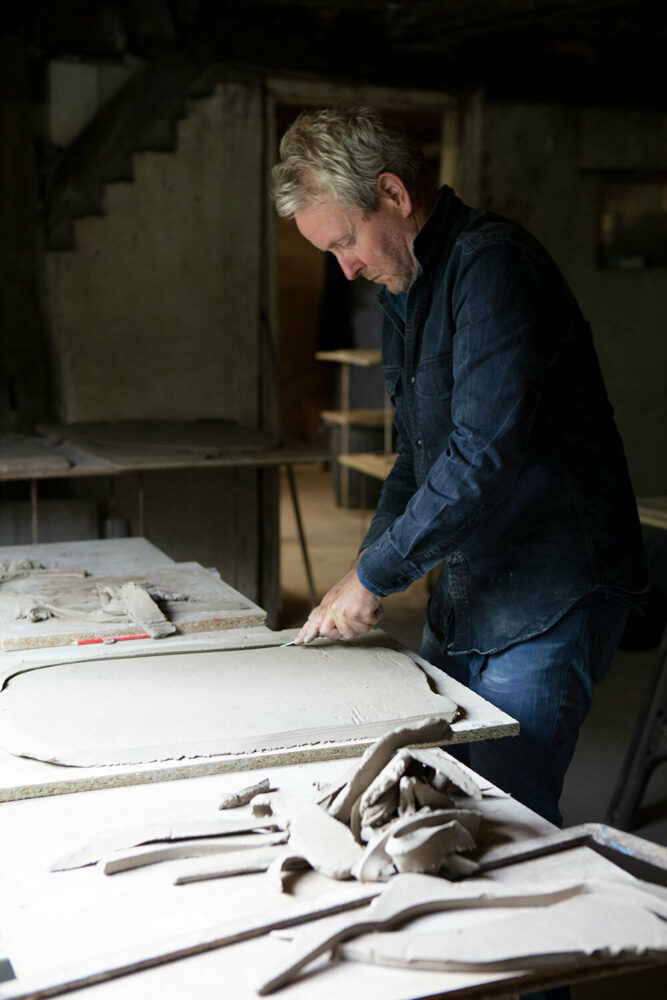 ronan bouroullec elaborately carves clay for ‘bas-reliefs’ solo exhibition at galerie kreo