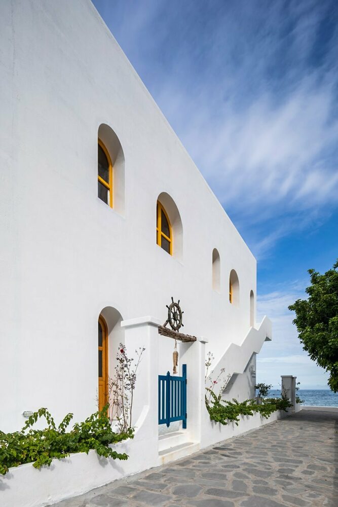 the design of the retreat draws reference from Mediterranean architecture