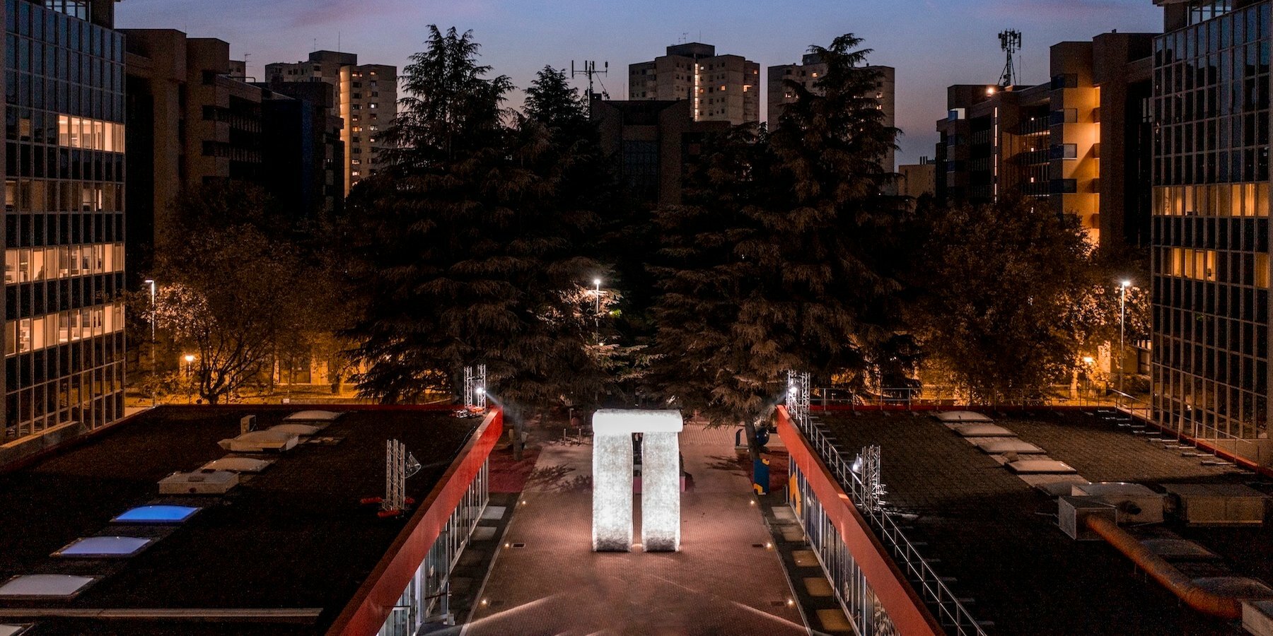 vaatra-plastic-monument-designboom-2
