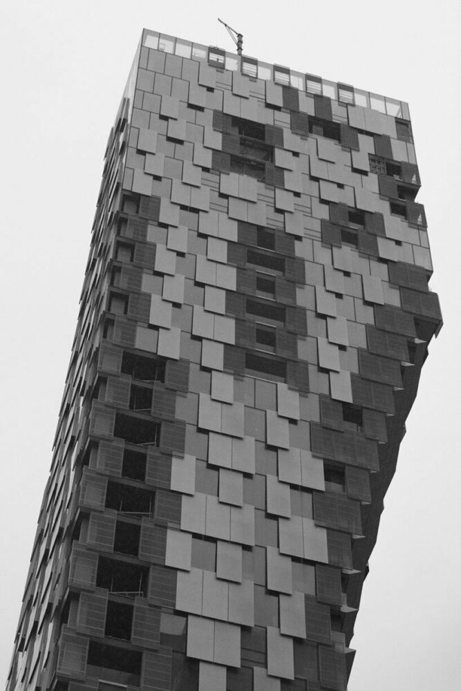 kengo kuma lands in vancouver to visit his first residential tower in north america