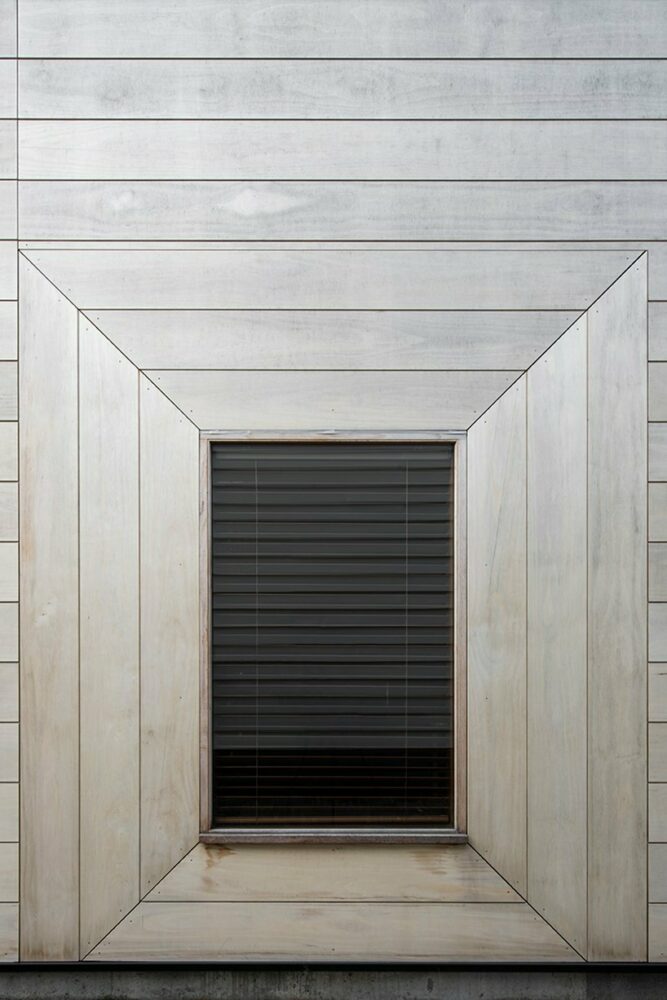 flush cladding detail