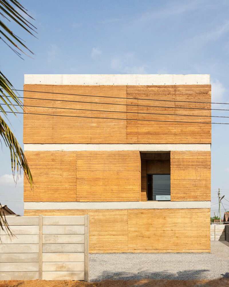 amoako boafo opens dot.ateliers, a revolutionary art space in accra designed by david adjaye