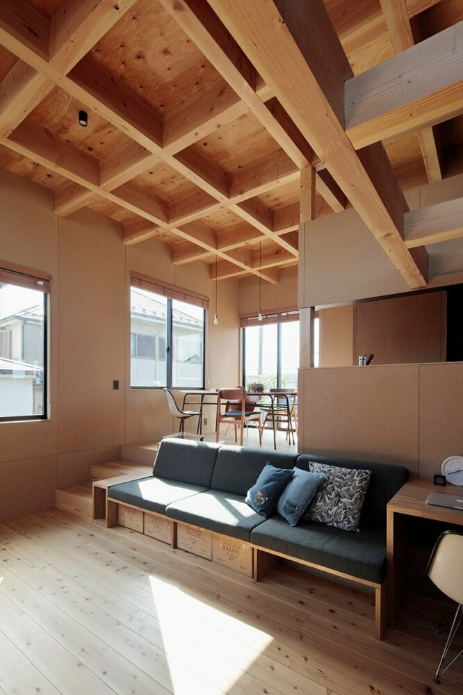 the winter common zones are arranged on the top floor