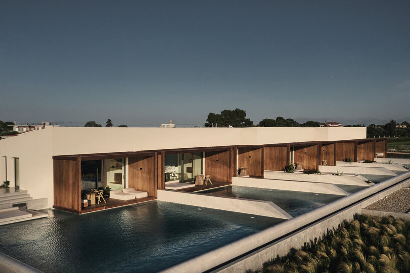 block722 sets 'meraviglia slow living' luxurious, low-footprint suites along the greek coastline