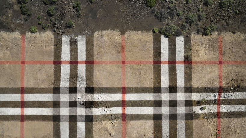 canary islands | images © courtesy of Burberry