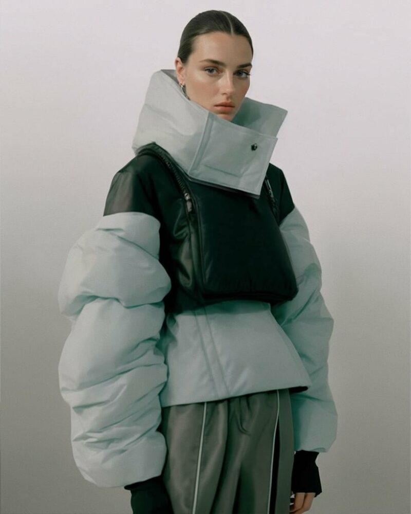 NEWFACET imagines an abstract fashion campaign using AI program stable diffusion