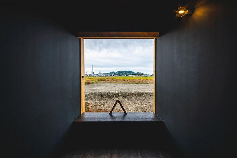 ushijima architects designs japanese house to 'float like a boat as its surroundings change' - 4
