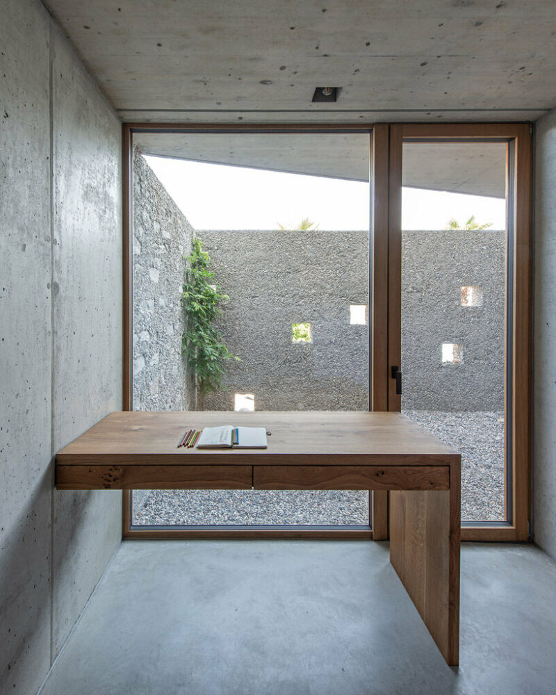 wespi de meuron romeo sculpts monolithic stone dwelling in san nazzaro, switzerland