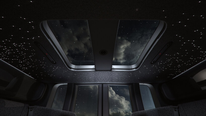 autonomous robotaxi zoox